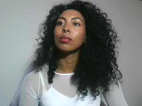 Snapshot of samy_ros chatting on 11.10.25 samy ros online show from 11.10.25