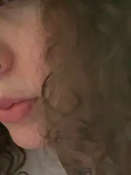 Snapshot of antonellastonne chatting on 11.09.25 antonellastonne online show from 11.09.25