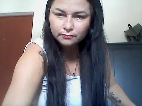 Snapshot of orianaxx01 chatting on 11.08.25 orianaxx01 online show from 11.08.25