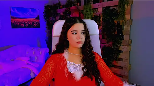 Snapshot of AnnaGarcias_ chatting on 12.04.25 AnnaGarcias online show from 12.04.25