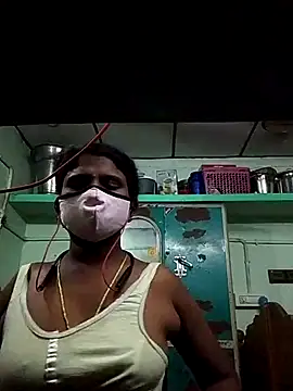 Snapshot of Couple1114 chatting on 11.13.25 Couple1114 online show from 11.13.25