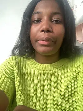 Snapshot of _annia chatting on 11.13.25 annia online show from 11.13.25