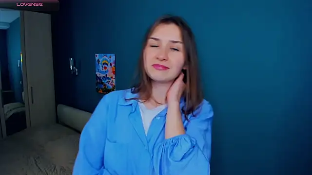 Snapshot of JosieNadile chatting on 11.16.25 JosieNadile online show from 11.16.25