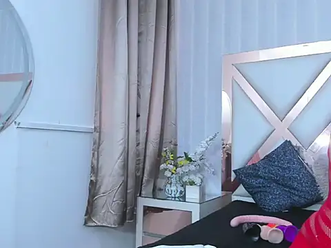 DairaMoon online show from 11.06.25