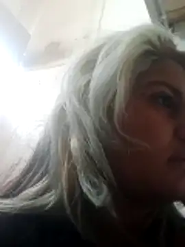 Snapshot of Hollywouldd chatting on 11.09.25 Hollywouldd online show from 11.09.25