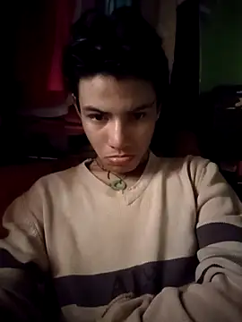 Luiguitw18 online show from 11.08.25