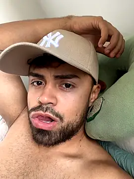 Snapshot of Stevenn_51 chatting on 11.11.25 Stevenn 51 online show from 11.11.25