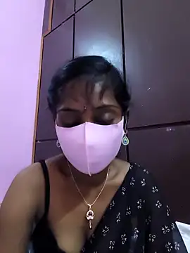 Snapshot of siritelugubutterfly chatting on 11.11.25 siritelugubutterfly online show from 11.11.25