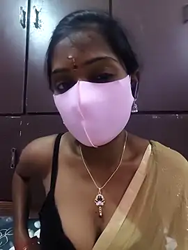 Snapshot of siritelugubutterfly chatting on 11.13.25 siritelugubutterfly online show from 11.13.25