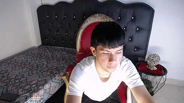 Snapshot of Danny_Rossy chatting on 11.10.25 Danny Rossy online show from 11.10.25