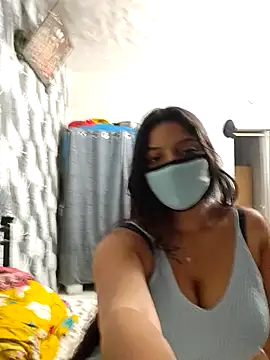 Snapshot of anisha2025 chatting on 11.14.25 anisha2025 online show from 11.14.25