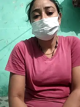 Snapshot of Piya_Bakshi chatting on 11.22.25 Piya Bakshi online show from 11.22.25