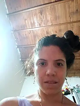 Snapshot of hincaVale090824 chatting on 11.08.25 hincaVale090824 online show from 11.08.25