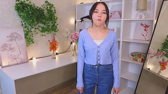 Snapshot of HangRusconi chatting on 11.11.25 HangRusconi online show from 11.11.25