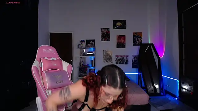 Snapshot of ratts- chatting on 11.11.25 ratts- online show from 11.11.25