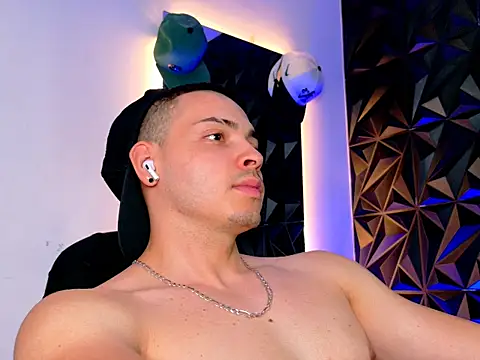 Maxwell Dupont online show from 11.15.25