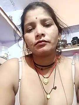 Snapshot of Rona_cut chatting on 11.08.25 Rona cut online show from 11.08.25