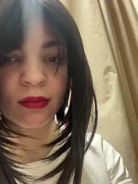 Snapshot of LilxSar chatting on 11.27.25 LilxSar online show from 11.27.25