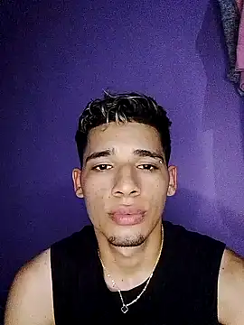 Snapshot of Flavioaponte chatting on 11.09.25 Flavioaponte online show from 11.09.25