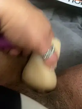 Snapshot of juicythickclit69 chatting on 11.16.25 juicythickclit69 online show from 11.16.25