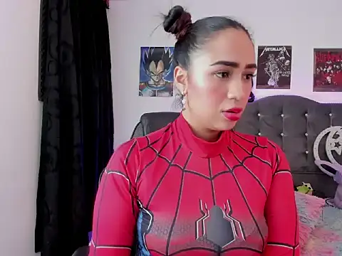 Snapshot of lunabritton1 chatting on 12.01.25 lunabritton1 online show from 12.01.25