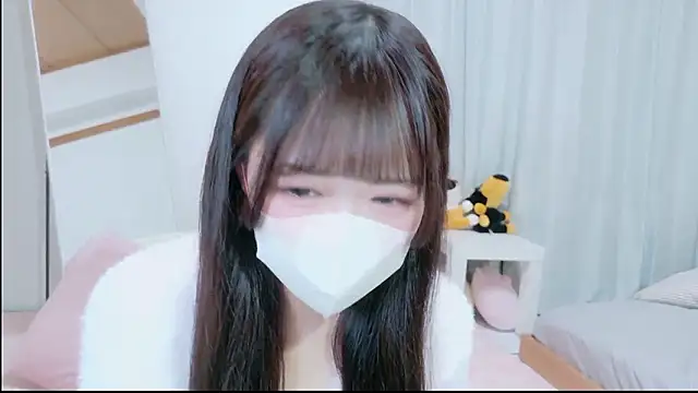 Snapshot of arisu-chan chatting on 11.19.25 arisu-chan online show from 11.19.25