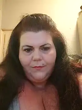 Snapshot of Eliza200 chatting on 11.10.25 Eliza200 online show from 11.10.25