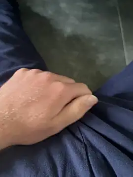 Snapshot of fra06_ chatting on 11.15.25 fra06 online show from 11.15.25