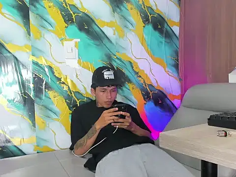 Snapshot of D3mon_cock chatting on 11.12.25 D3mon cock online show from 11.12.25