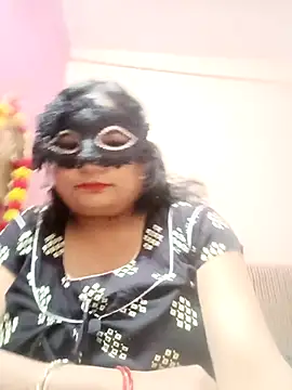 meera hotty online show from 11.13.25
