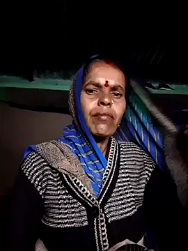 Hot juli73 online show from 12.05.25