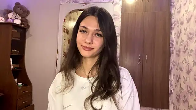 Snapshot of EunHendericks chatting on 11.11.25 EunHendericks online show from 11.11.25