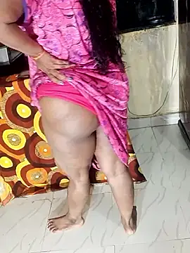 Snapshot of Bhabhi_g_ chatting on 11.12.25 Bhabhi g online show from 11.12.25