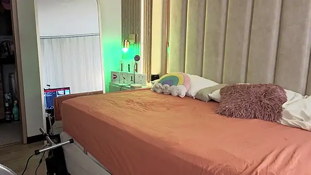 Iamnyxy online show from 12.04.25