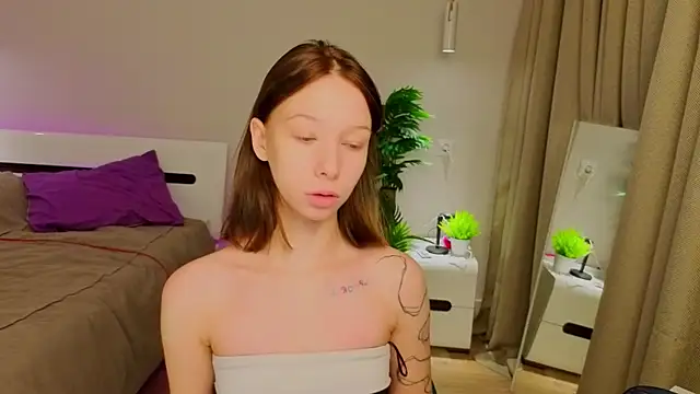 LilyPoetry  online show from 11.27.25