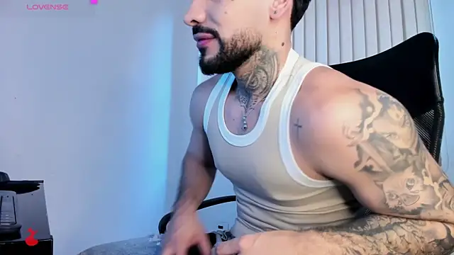 Ianalvarez online show from 11.25.25