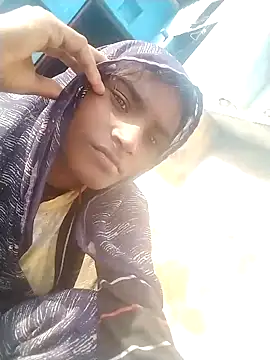 Snapshot of Big_Lovexx chatting on 11.14.25 Big Lovexx online show from 11.14.25