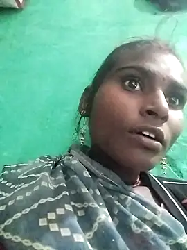 Snapshot of Big_Lovexx chatting on 11.19.25 Big Lovexx online show from 11.19.25