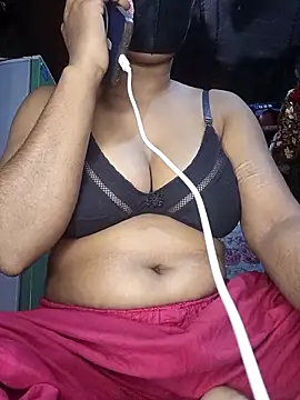 Snapshot of Jhunaki007 chatting on 11.13.25 Jhunaki007 online show from 11.13.25