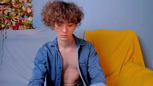 Snapshot of James_Colleman chatting on 11.14.25 James Colleman online show from 11.14.25