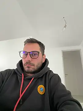 Snapshot of brrratan chatting on 11.17.25 brrratan online show from 11.17.25