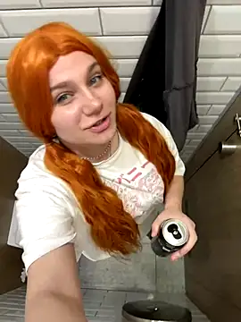 Snapshot of Outdoor_Stefii chatting on 11.13.25 Outdoor Stefii online show from 11.13.25