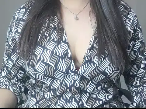 Snapshot of Saira_Hotty chatting on 12.03.25 Saira Hotty online show from 12.03.25