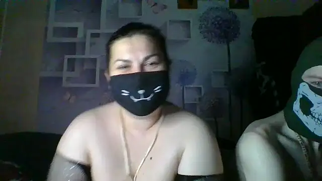 Snapshot of honey_sweet_couple chatting on 11.20.25 honey sweet couple online show from 11.20.25