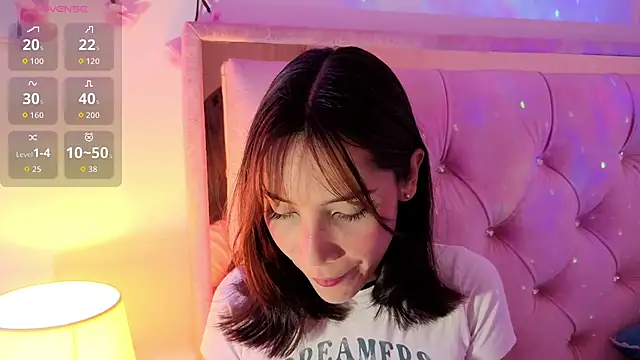 Snapshot of Darapresley777_ chatting on 11.29.25 Darapresley777 online show from 11.29.25