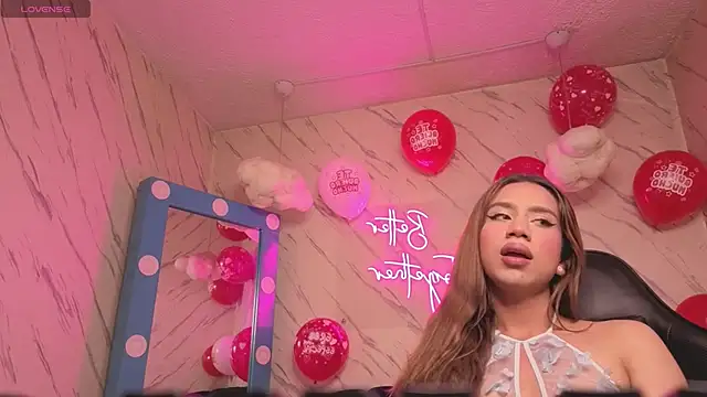 Evy Luxx v online show from 11.14.25