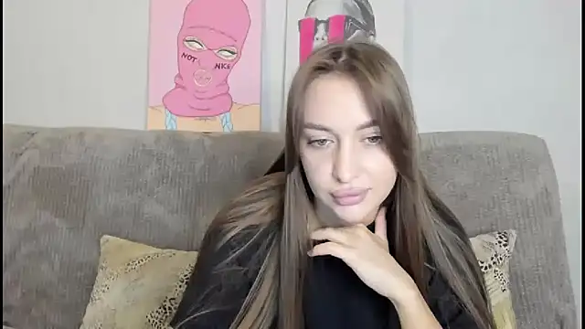 Snapshot of Playna chatting on 11.16.25 Playna online show from 11.16.25