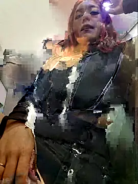 Snapshot of Eveelyn_25 chatting on 11.14.25 Eveelyn 25 online show from 11.14.25