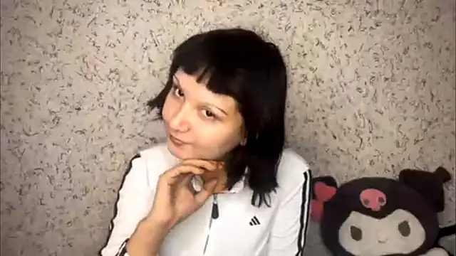 Snapshot of EchoSoul chatting on 12.01.25 EchoSoul online show from 12.01.25