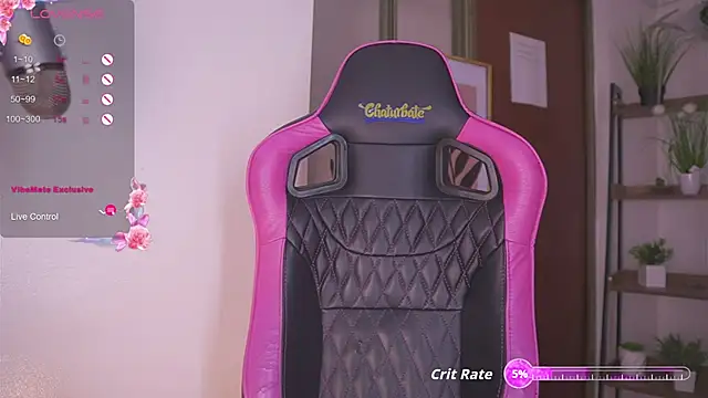 Snapshot of Enola_Holmes_ chatting on 11.21.25 Enola Holmes online show from 11.21.25